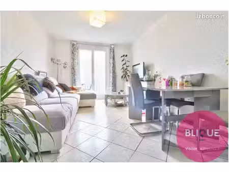t3 meublé 52 m² – 2 chambres – grand balcon – vélodrome / campus sciences & médecine – van