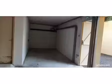 locatio parking fabron supérieur nice