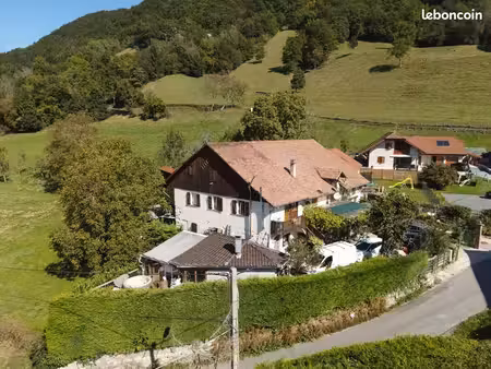 charmante ferme au cœur d’un cadre champêtre avec fort potentiel d’investissement
