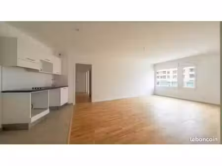 superbe appartement f3 lumineux avec parking - centre ville