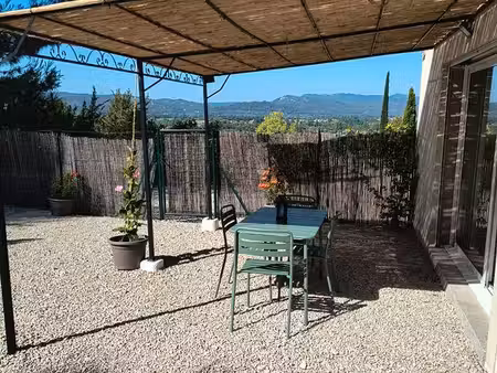 t2 en location mobilité avec jardin et vue panoramique