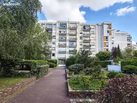 studio 1 pièce 29 m²