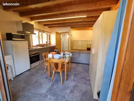 studio a louer a l'annee