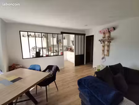 apt t3 70m2 + garage  proche mairais et lr