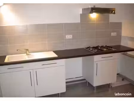 t3 65 m² – centre-ville – rue calme