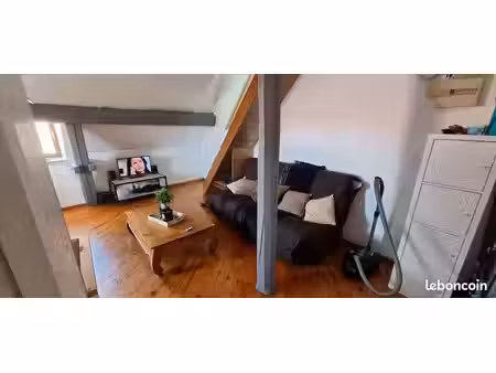 à louer – charmant t2 de 30 m² avec chambre à montbéliard