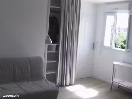 tours sud studio 25 m2