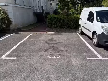 location parking cergy le haut