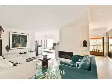 maison d'architecte de standing de 277 m2 avec sous-sol comp