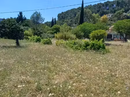 vente terrain 583 m² à sollies-pont (83210)  225 000 €