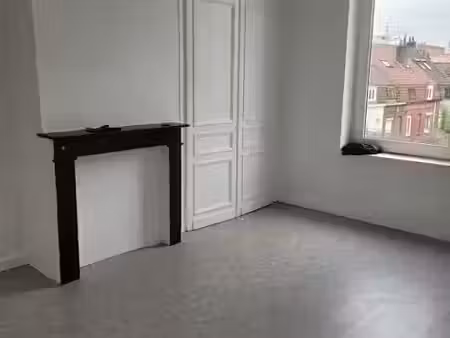 location appartement 2 pièces 38 m² à lille (59000)  690 €