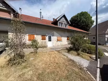location appartement 6 pièces 133.69 m² à avoudrey (25690)  710 €