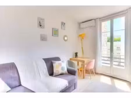 location meublée appartement 1 pièce 21 m² à nice (06000)  750 €