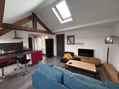 location meublée appartement 2 pièces 42 m² à lille (59000)  820 €