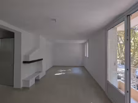 appartement t3 rénové alyscamps
