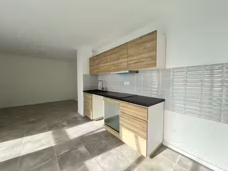 a louer - colomiers - appartement t4 84 m² avec balcon et 2 parking en sous sol - g1133