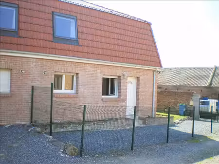 maison - 88 m2 - 4 pièces - non meublé