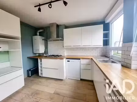 location appartement 3 pièces 57 m² à pontoise (95000)  990 €