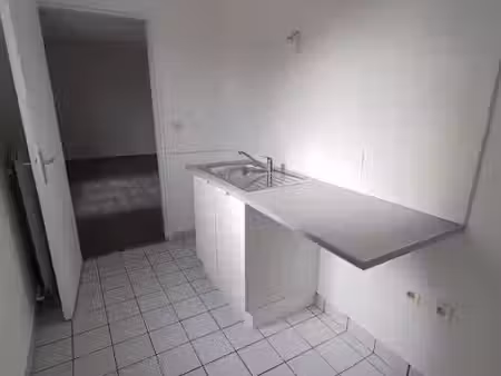 location appartement 2 pièces 48 m² à torcy (77200)  970 €