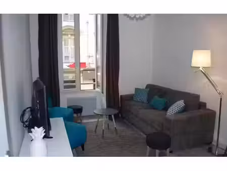 location meublée appartement 3 pièces 58 m² à nice (06000)  1 300 €