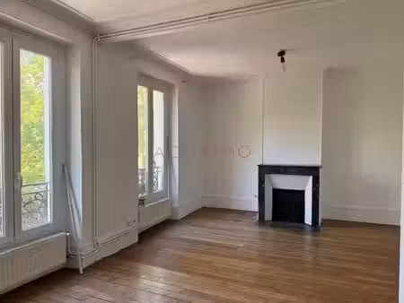 location appartement 2 pièces 40.51 m² à paris 12ème (75012)  1 345 €