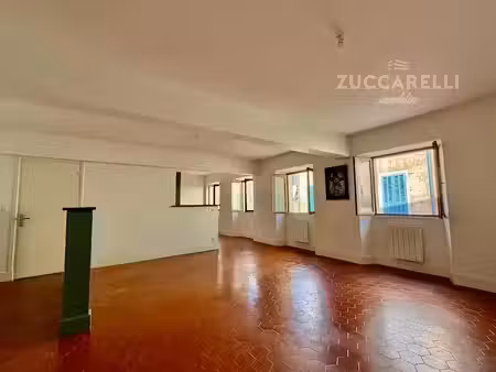 location appartement 2 pièces 64.13 m² à nice (06000)  1 205 €