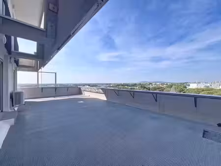 location appartement 4 pièces 88 m² à montpellier (34000)  1 490 €