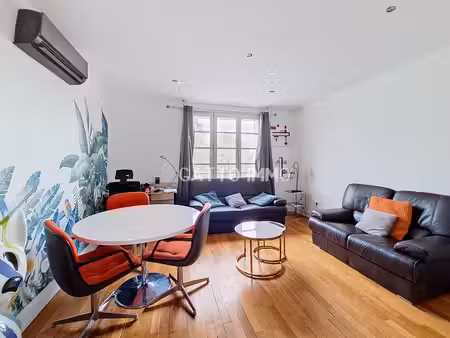 appartement de 73m2 avec garage.