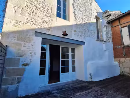 location maison 5 pièces 166 m² à pons (17800)