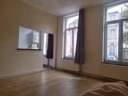studio pour personne seule et tranquille