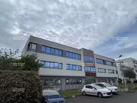 location bureaux 76 m²