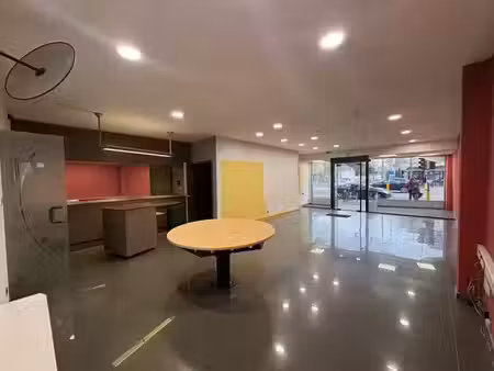 bien professionnel à louer à deurne € 1.500 (lr63e) - the real estate company | zimmo