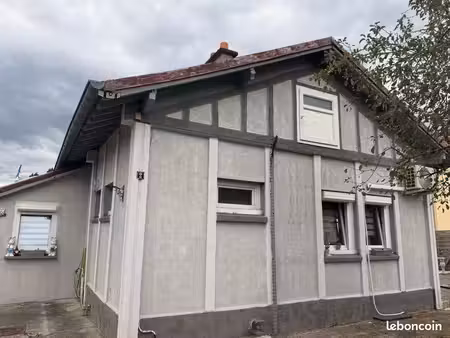 jolie petite maison individuelle