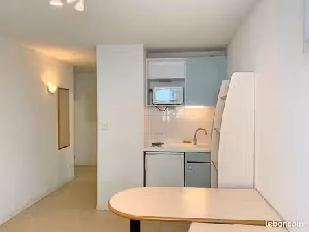 studio meublé 18 m² – courbevoie / la défense – bail mobilité