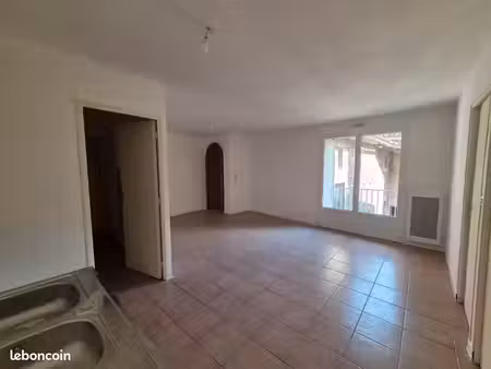 location appartement 85120 la chataigneraie