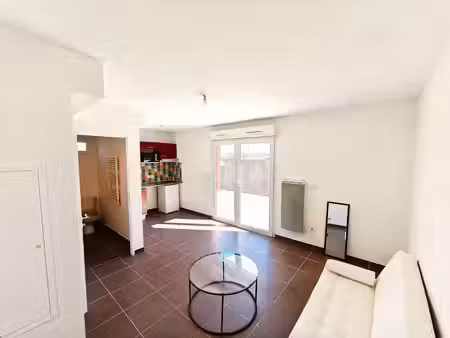 location meublée appartement 1 pièce 23 m² à montpellier (34000)  560 €