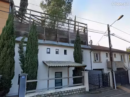bureau professionnel 12 m² à louer – vaulx-en-velin – quartier qpv