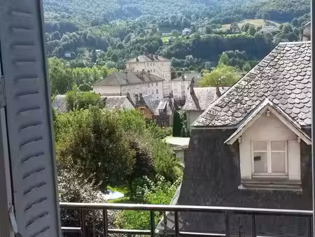 louer appartement vic sur cere