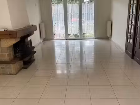 maison familiale entièrement rénovée – parc arboré de 2 400 m² – secteur résidentiel reche