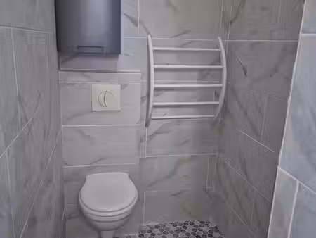 loue studio meublé