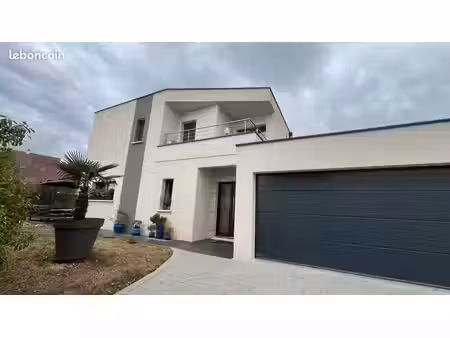 maison t6 meublée quartier residentiel