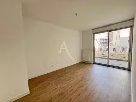 location appartement 2 pièces 41.11 m² à fleury-les-aubrais (45400)  675 €
