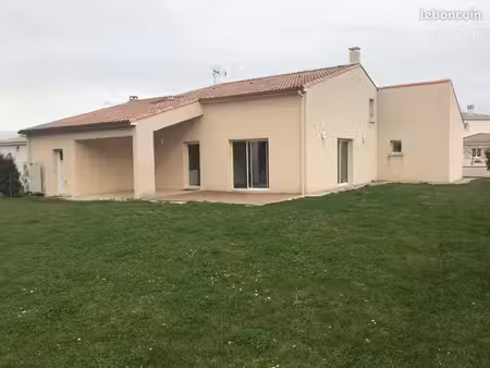 maison spacieuse et lumineuse