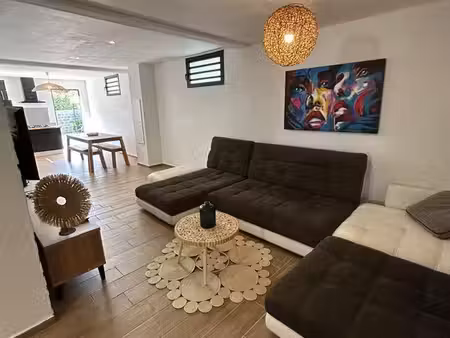 dépendance de 87 m2