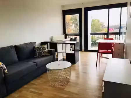 location meublée appartement 1 pièce 24.48 m² à talence (33400)  627 €