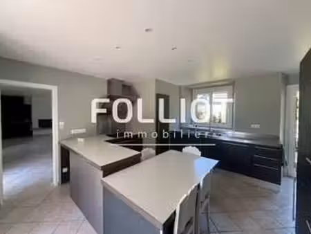 location maison à vire-normandie (14500) : à louer / 115m² vire-normandie