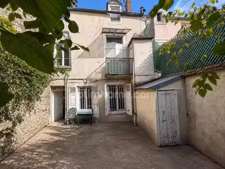 étampes centre-ville – immeuble à fort potentiel avec jardin