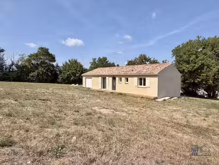 maison invidivuelle avec garage aux pieds des commerces