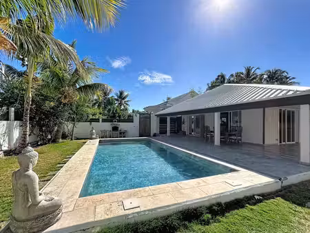 villa a deux pas du lagon de l'ermitage