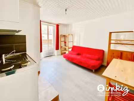 studio lumineux dans un quartier agréable
